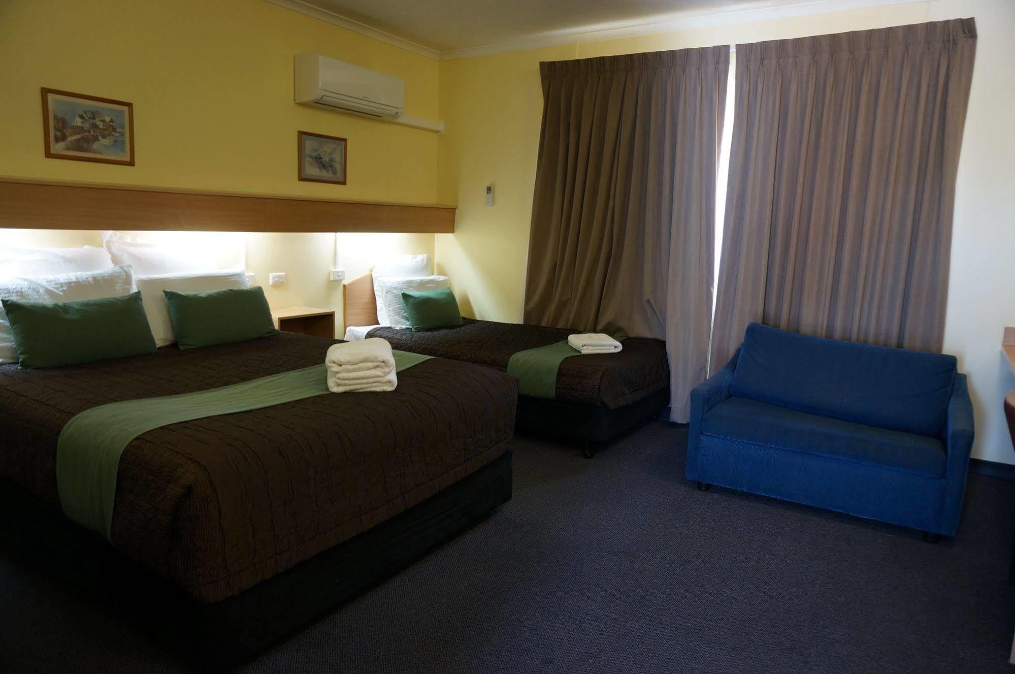 Colonial Motel Richmond Extérieur photo